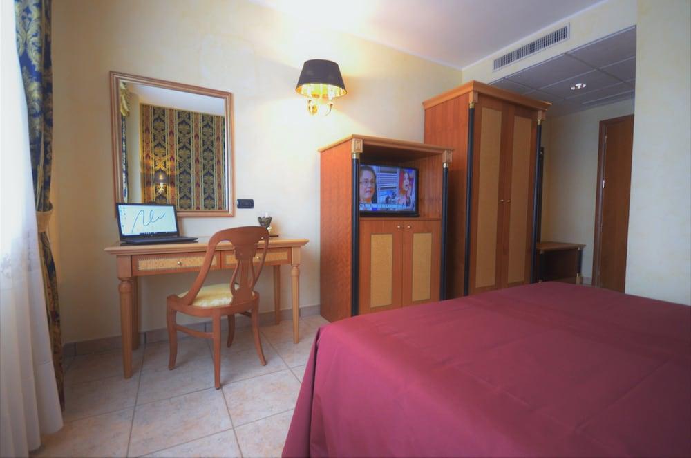 San Giovanni Rotondo Palace - Alihotels Exteriér fotografie