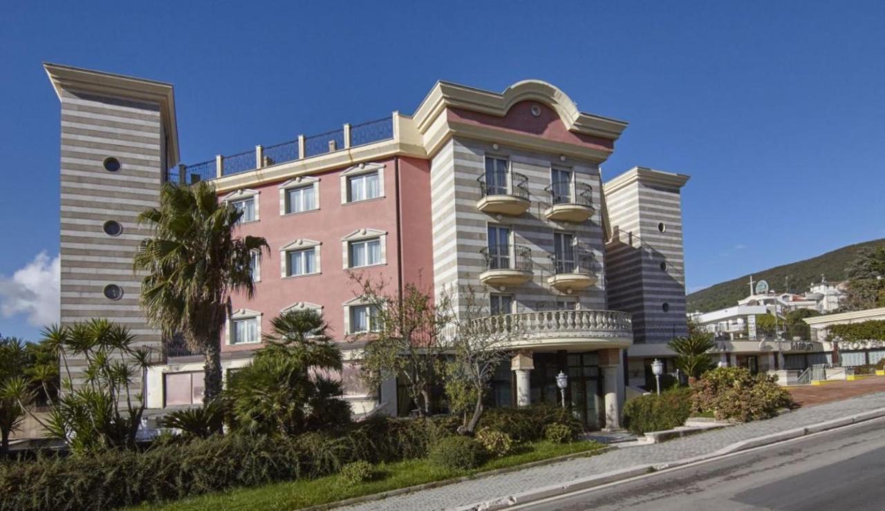 San Giovanni Rotondo Palace - Alihotels Exteriér fotografie