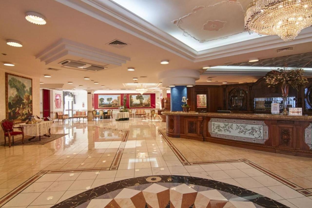 San Giovanni Rotondo Palace - Alihotels Exteriér fotografie